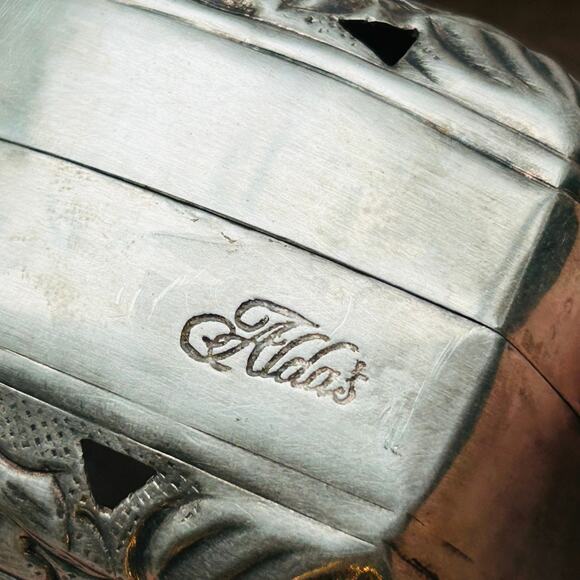 Vintage Metal Heart Shaped Room Freshener Closet Pompadour - Picture 6 of 11